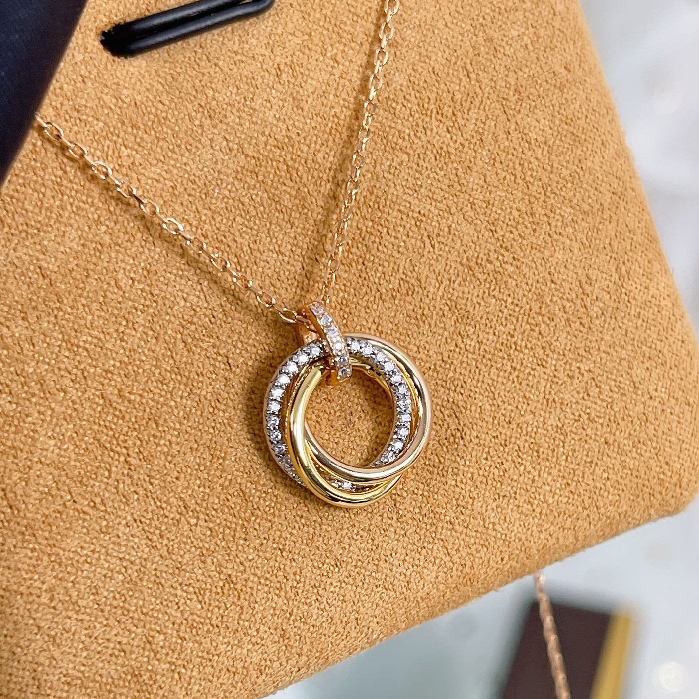 [Renovia Jewelry]TRINITY NECKLACE SILVER GOLD PINK GOLD DIAMONDS