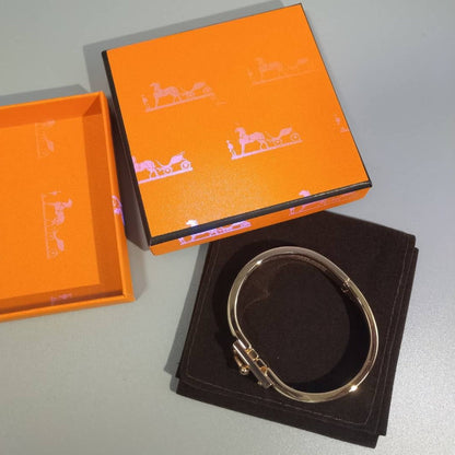[Renovia Jewelry]Hレッドブレスレット