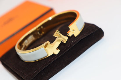[Renovia Jewelry]H ライトブルー ブレスレット