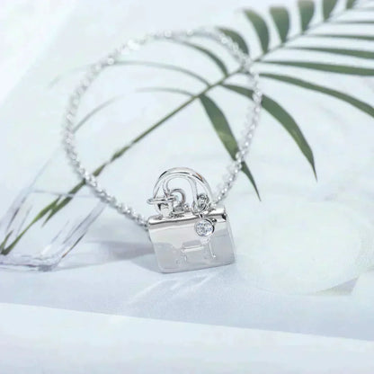 [Renovia Jewelry]アミュレット ペンダント シルバーネックレス