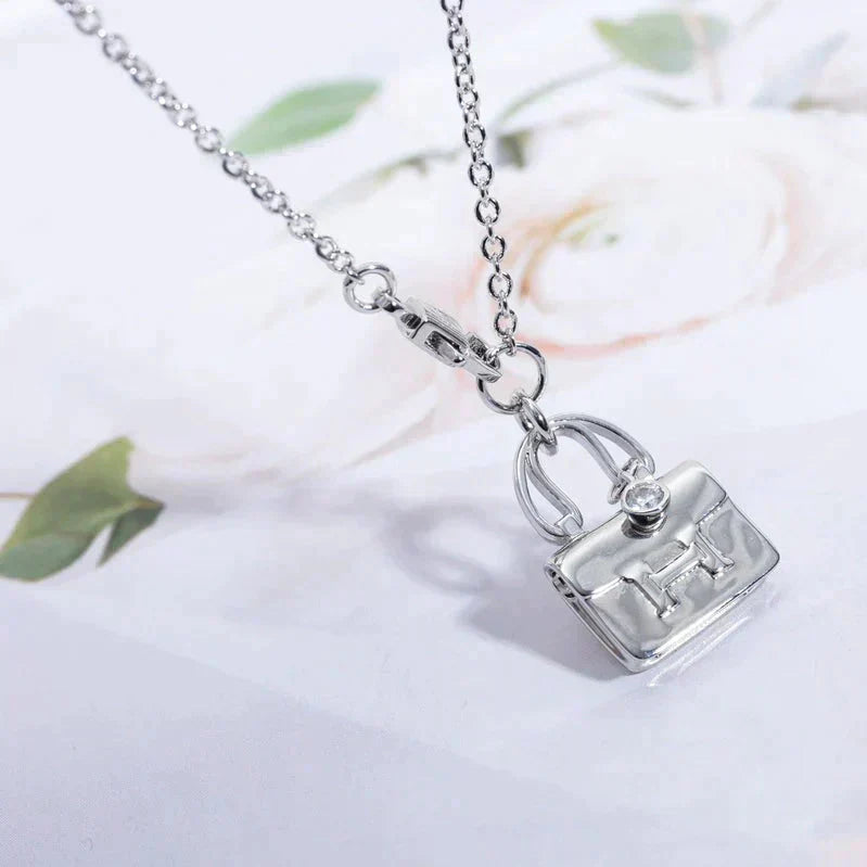 [Renovia Jewelry]アミュレット ペンダント シルバーネックレス
