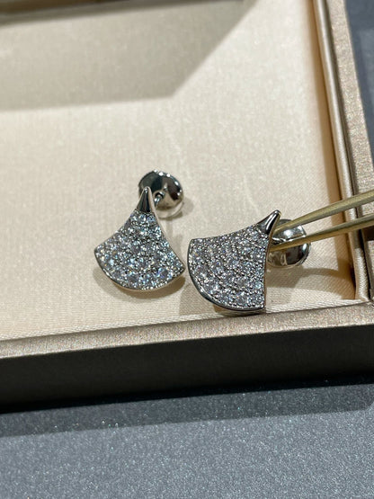 [Renovia Jewelry]ドリームスタッドピアス ダイヤモンド
