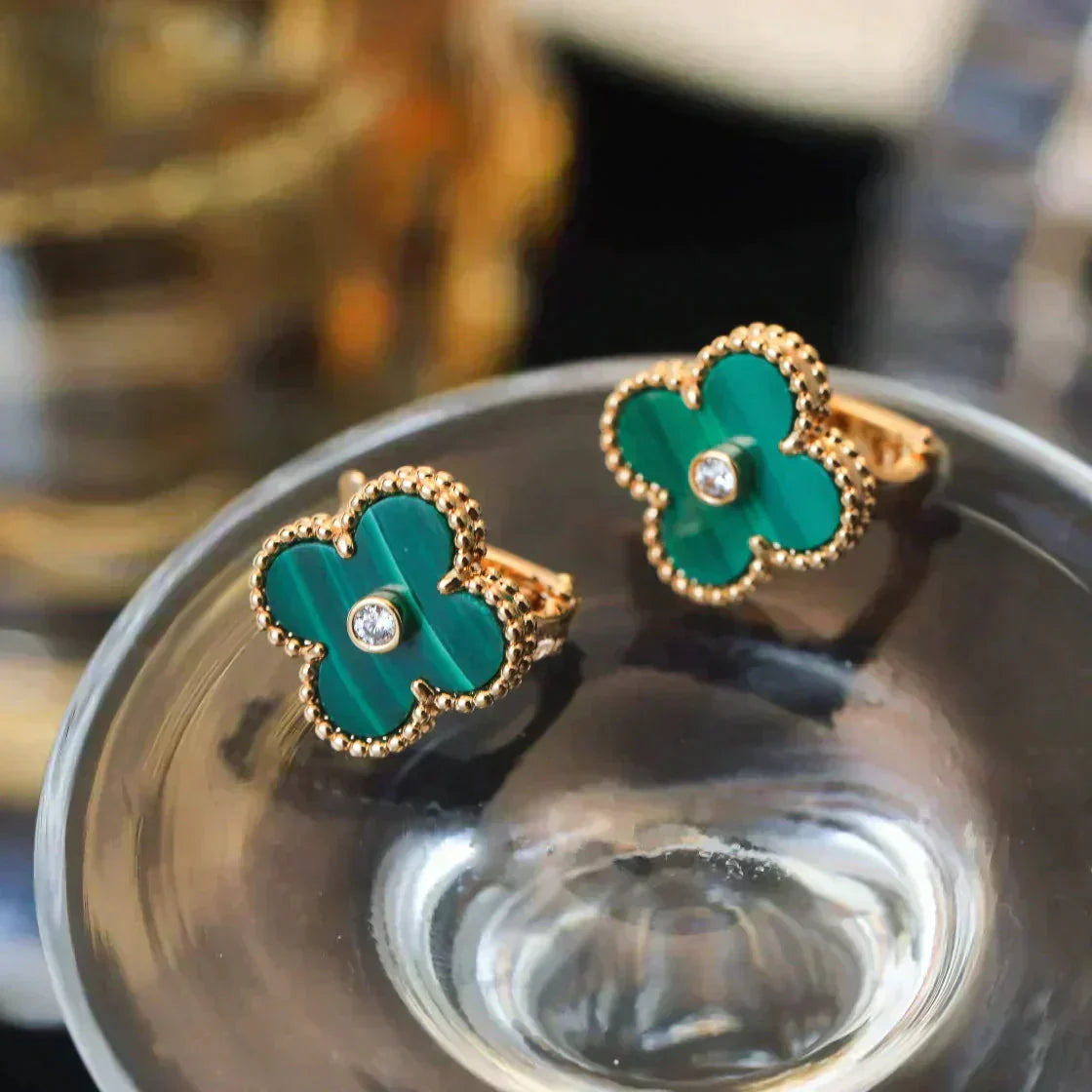 [Renovia Jewelry]クローバーミディアム 1モチーフ マラカイト ダイヤモンド ピアス