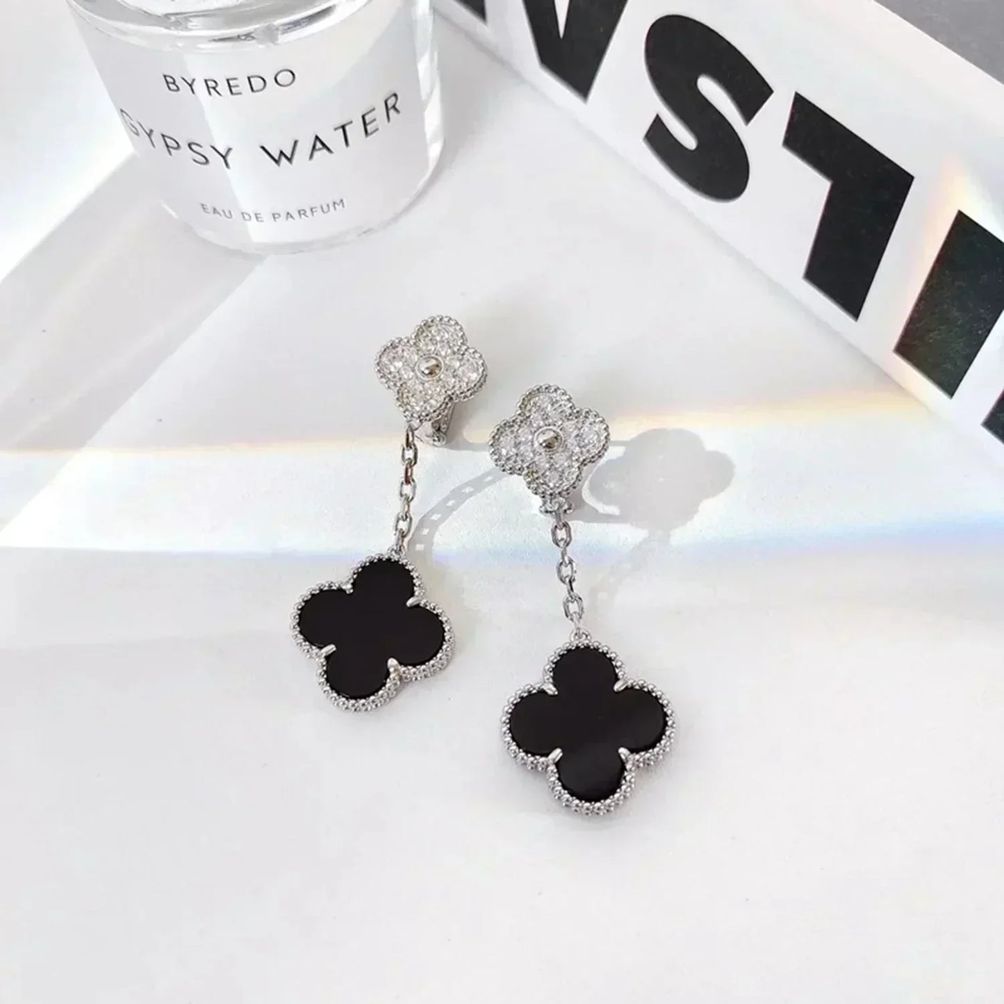 [Renovia Jewelry]クローバー 2モチーフ ダイヤモンド オニキス イヤリング シルバー