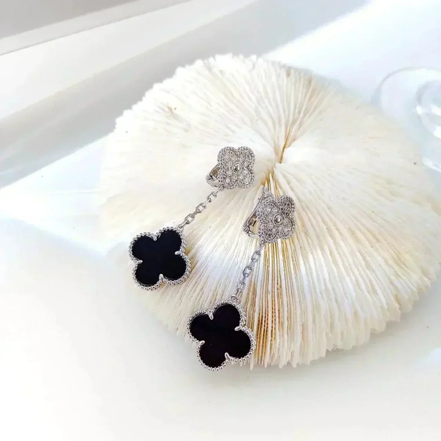[Renovia Jewelry]クローバー 2モチーフ ダイヤモンド オニキス イヤリング シルバー