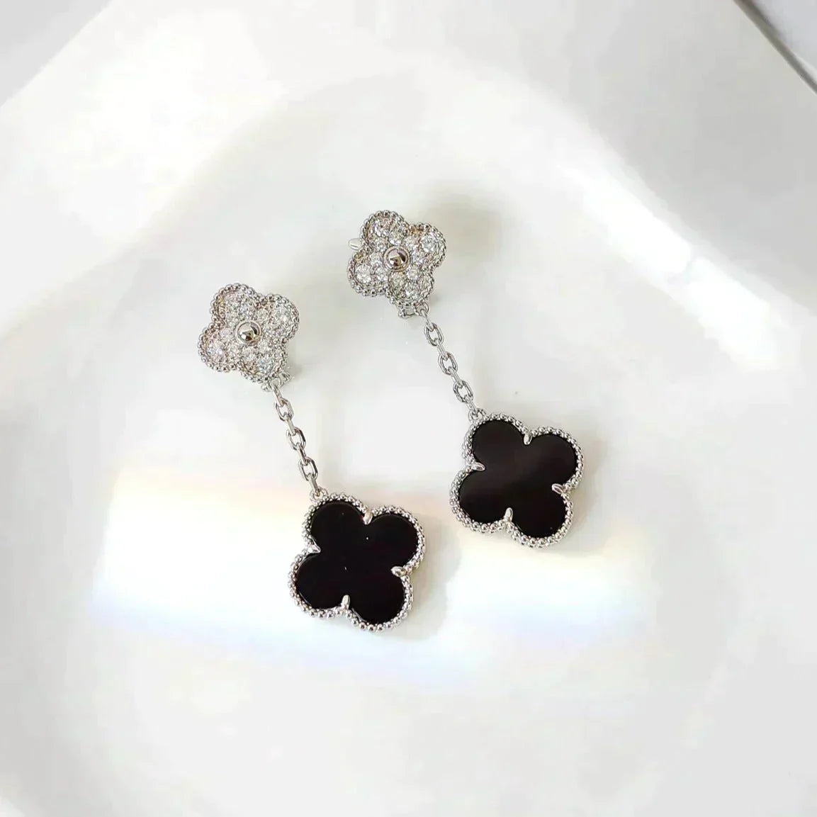 [Renovia Jewelry]クローバー 2モチーフ ダイヤモンド オニキス イヤリング シルバー