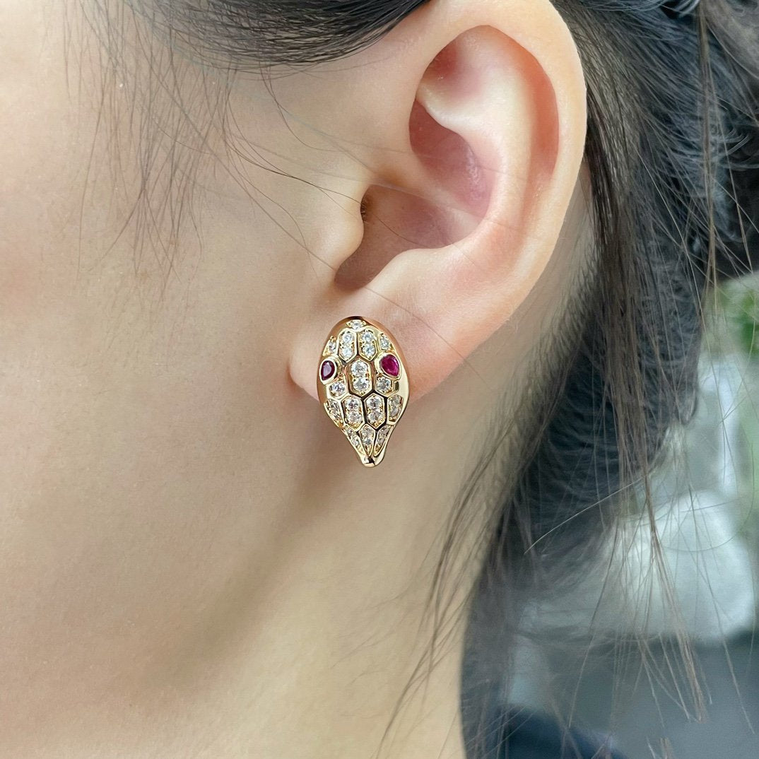 [Renovia Jewelry]セルパン ダイヤモンド スタッド ピアス