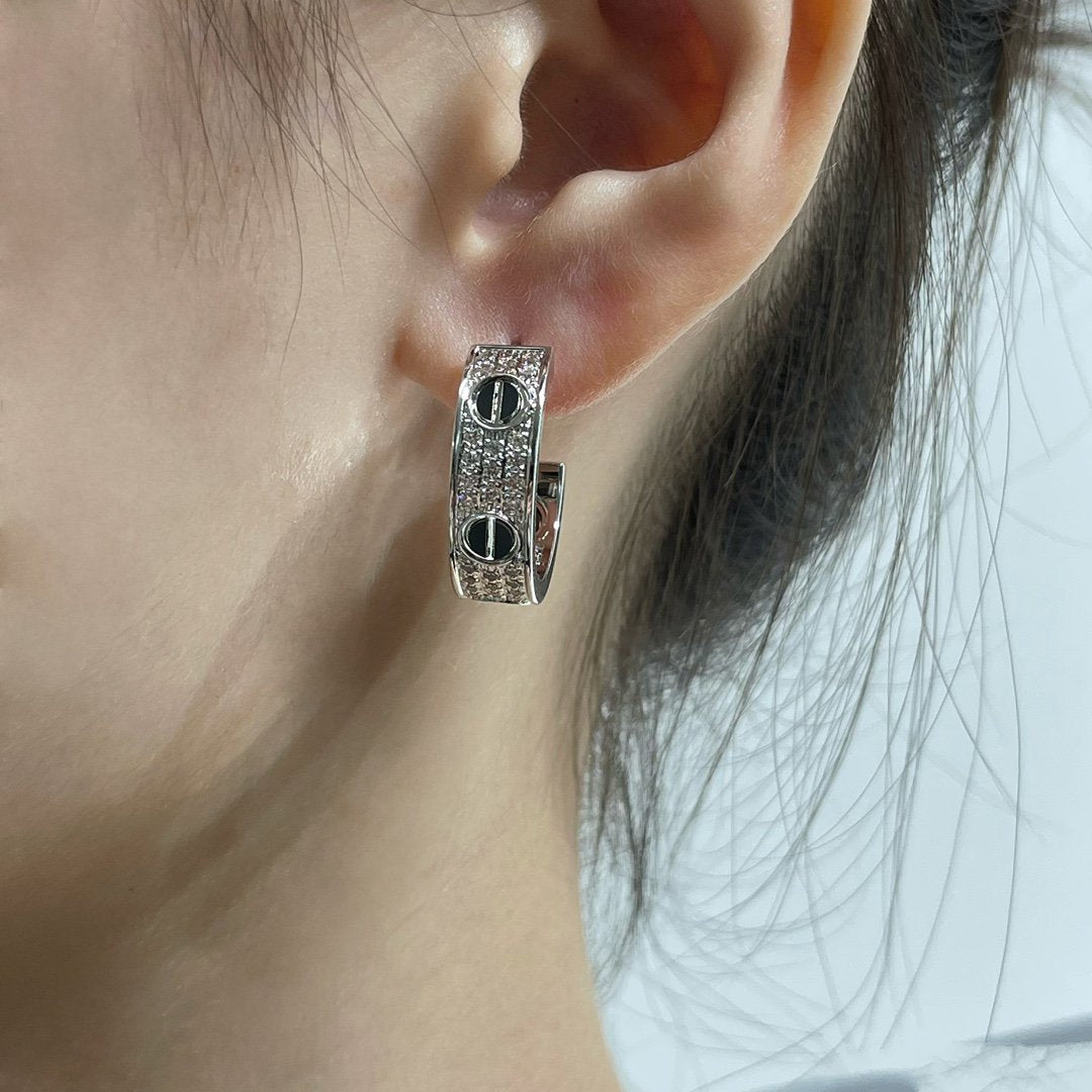 [Renovia Jewelry]LOVE CERAMIC DIAMOND PAVED SILVER EARRINGS