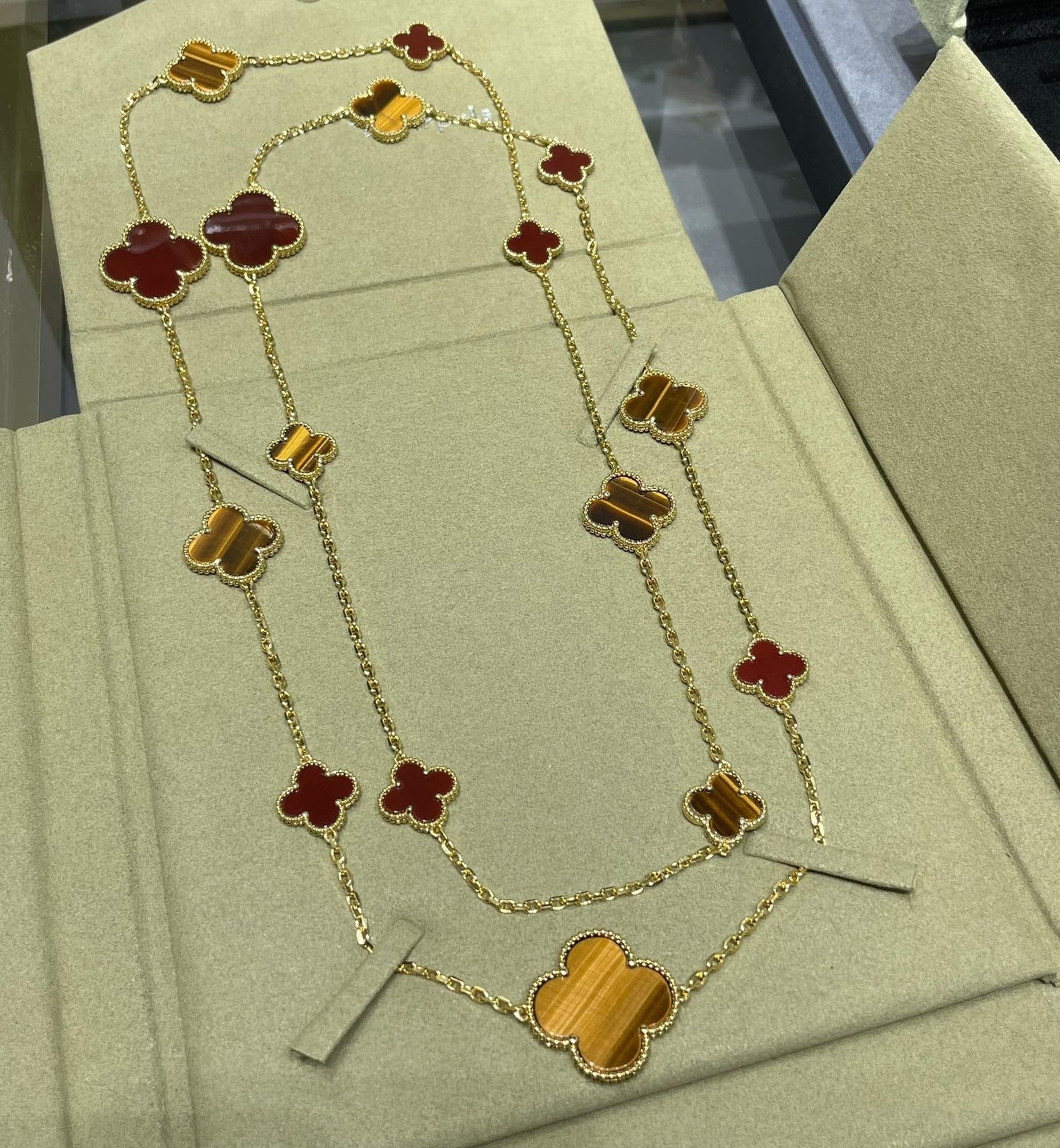 [Renovia Jewelry] クローバー 16 モチーフ カーネリアン タイガーアイ ローズゴールド ネックレス
