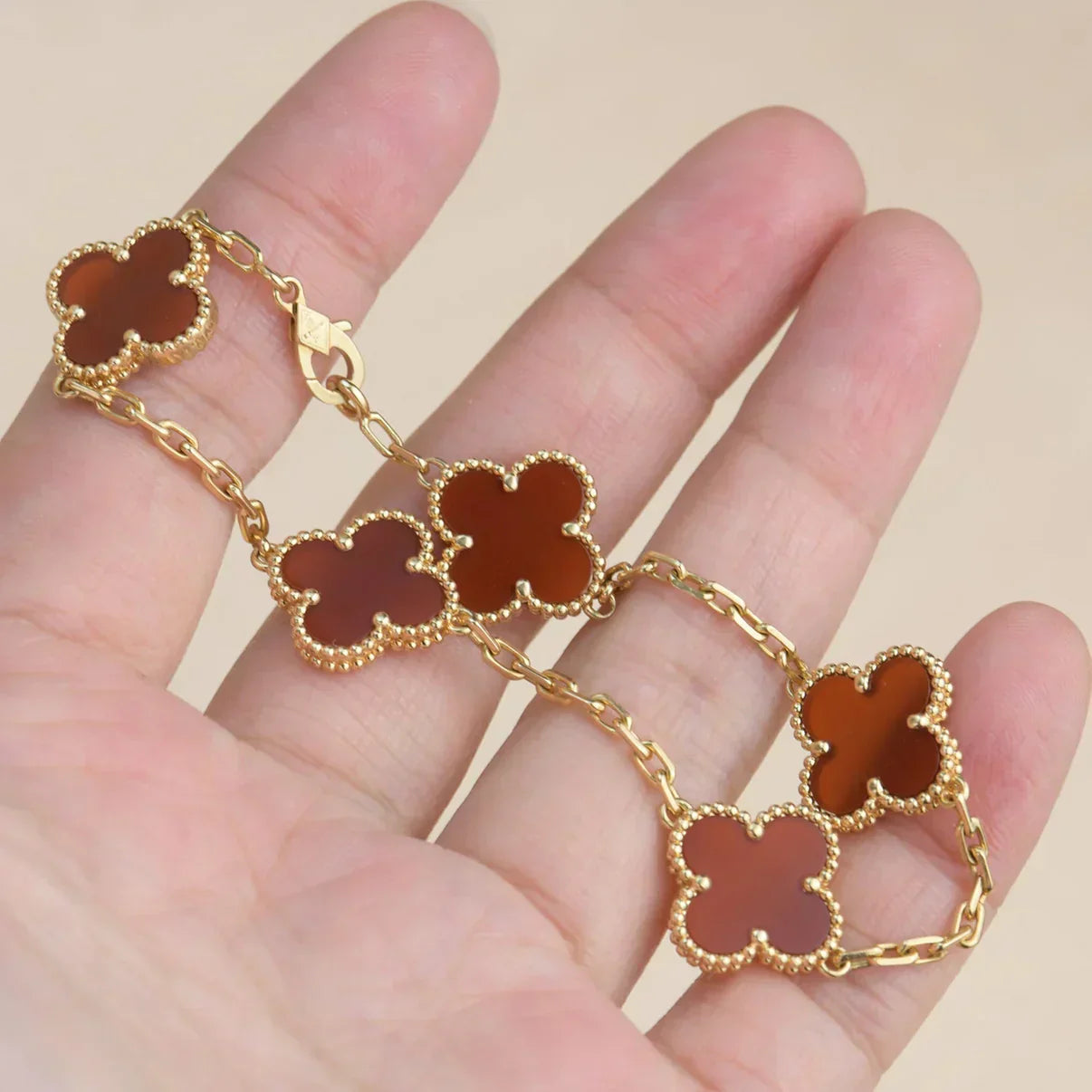 [Renovia Jewelry] CLOVER 5 MOTIF RED CORNELIAN BRACELET COLLECTION