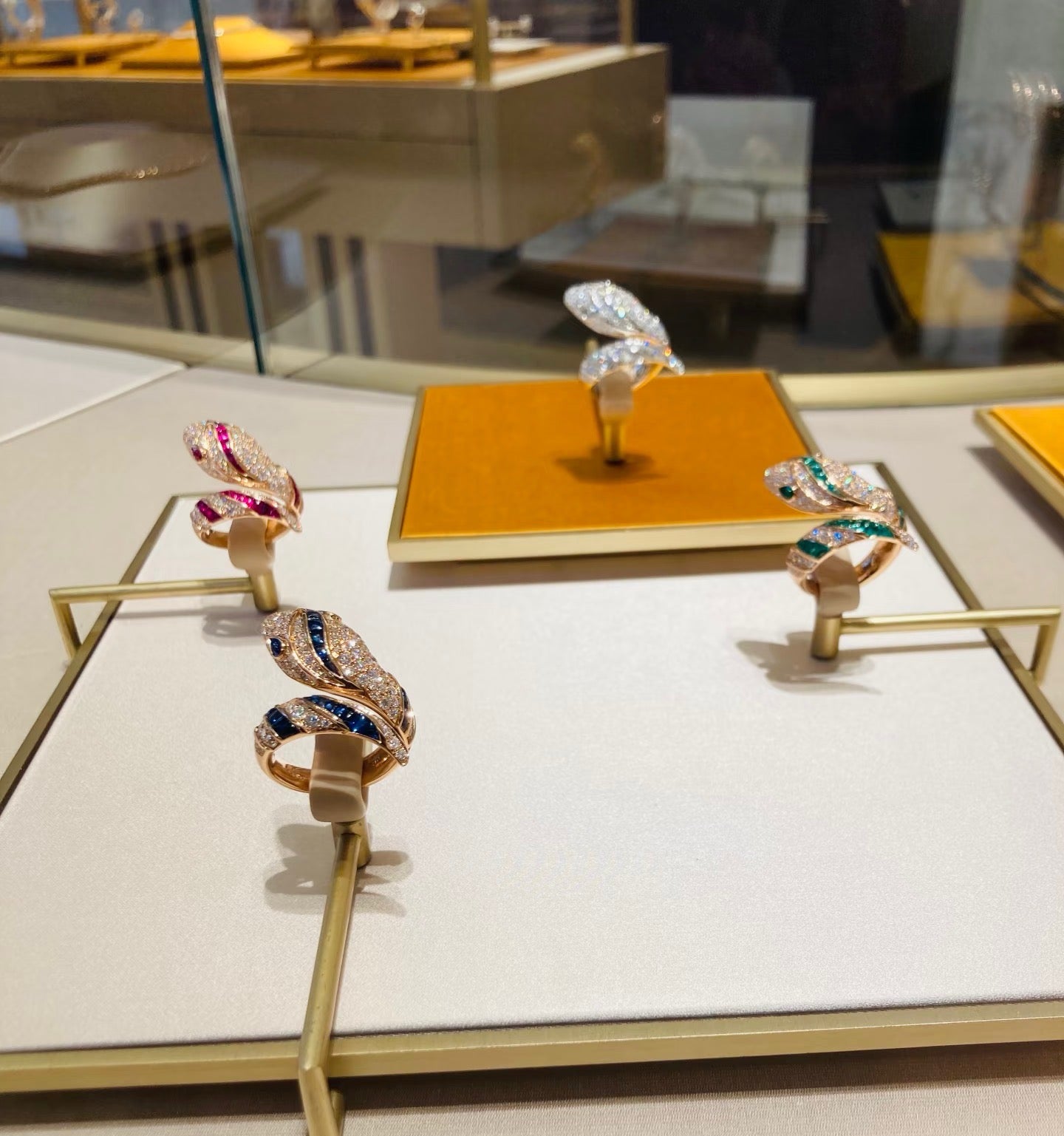 [レノビア ジュエリー]セルペンティリング ピンクゴールド ダイヤモンドパヴェ 3MM